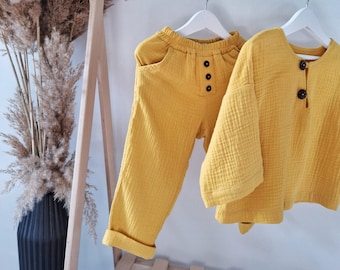Ropa de algodón orgánico para niños pequeños Conjunto de muselina para bebé Pantalones y camisa Ropa bohemia para niños Ropa de gasa doble Conjunto de verano para niños