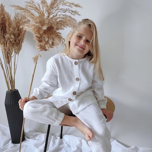 White linen baby set Shirt and pants Minimalist rustic style linen kids clothing. Organic baby clothes, pant and long sleeve shirt.
