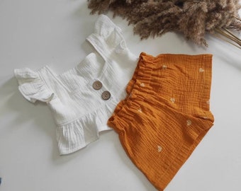 Organic baby clothes, Muslin t-hirt  and shorts for baby girl. Set of 2 pcs. Muslin ruffle top for girls, casual toddler shirt and shorts