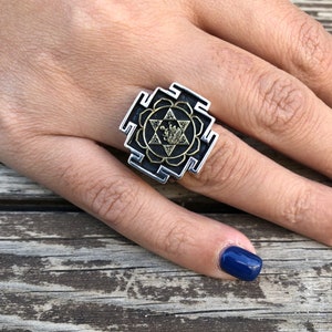 Saraswati Yantra Signet Ring: Sacred Geometry Sterling Silver