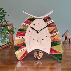 Handmade Pottery Large Mantel Clock: Burgundy And Green Triangle Design With Pendulum