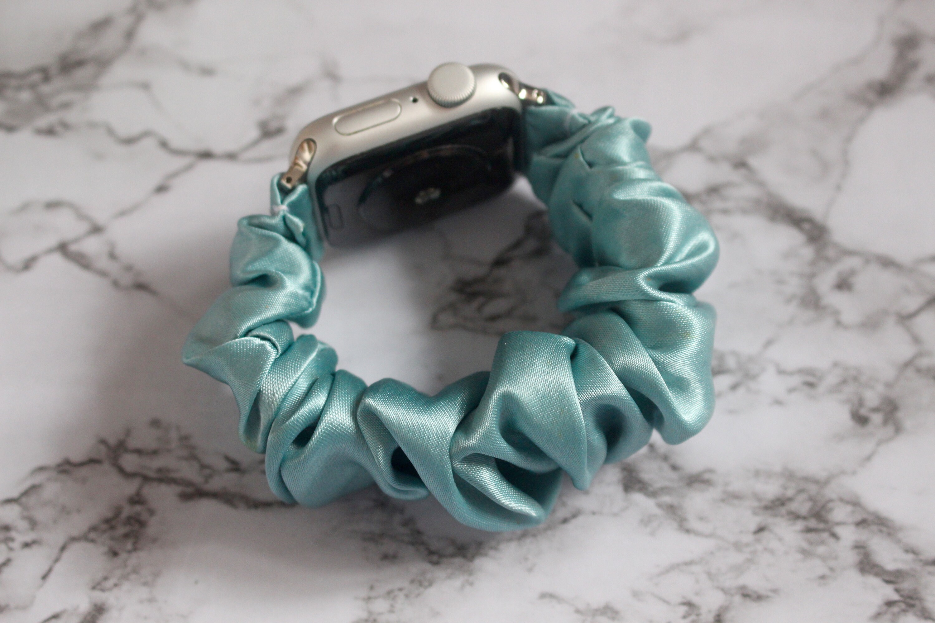 fitbit versa scrunchie band