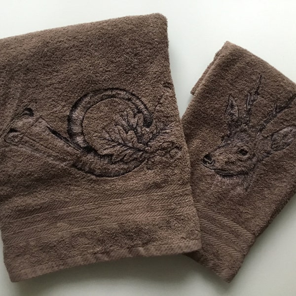 Handtuch/ Duschtuch mit jagdlicher Stickerei