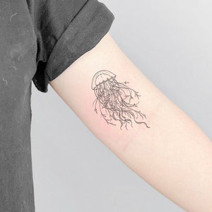 Manowar Jellyfish Tattoo by MarshallHarris on DeviantArt