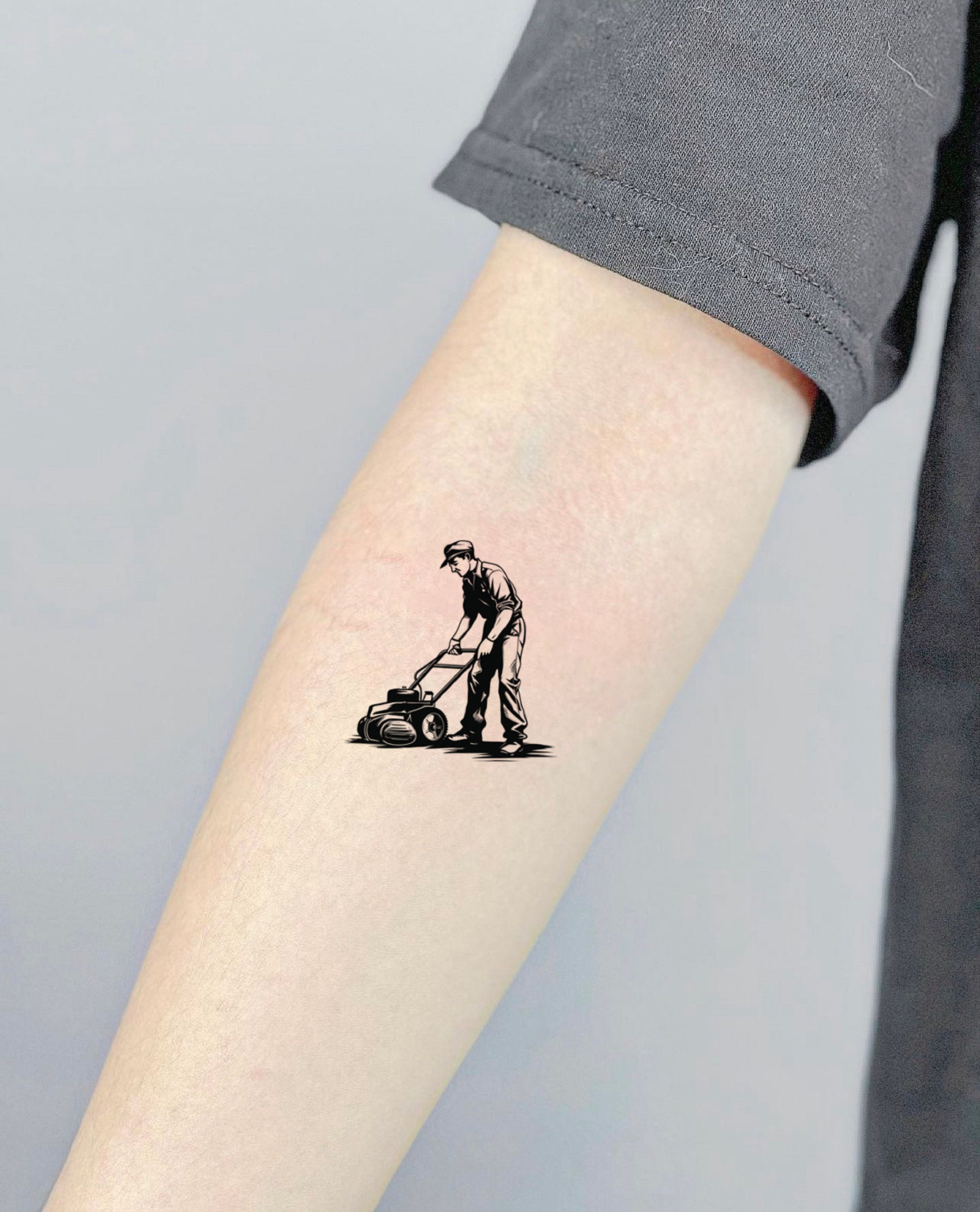 The Tattooists Turf Mastering The Art Of Lawn Mowing Tattoos - c6zqizr