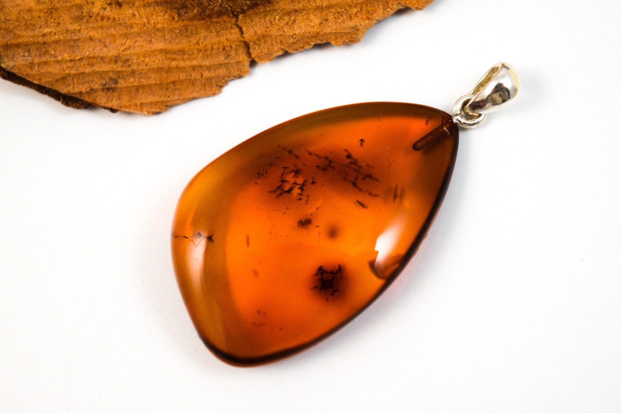 Dark Round Flat Natural Amber Resin Souvenir, Home Decor Genuine Amber  Gemstone, Natural Cognac Color Amber, Amber Stone Memorabilia House 