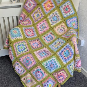 Handmade crochet granny square blanket, Pastel cottagecore throw, Sage green patchwork blanket, Vintage style afghan, 50x57 inches