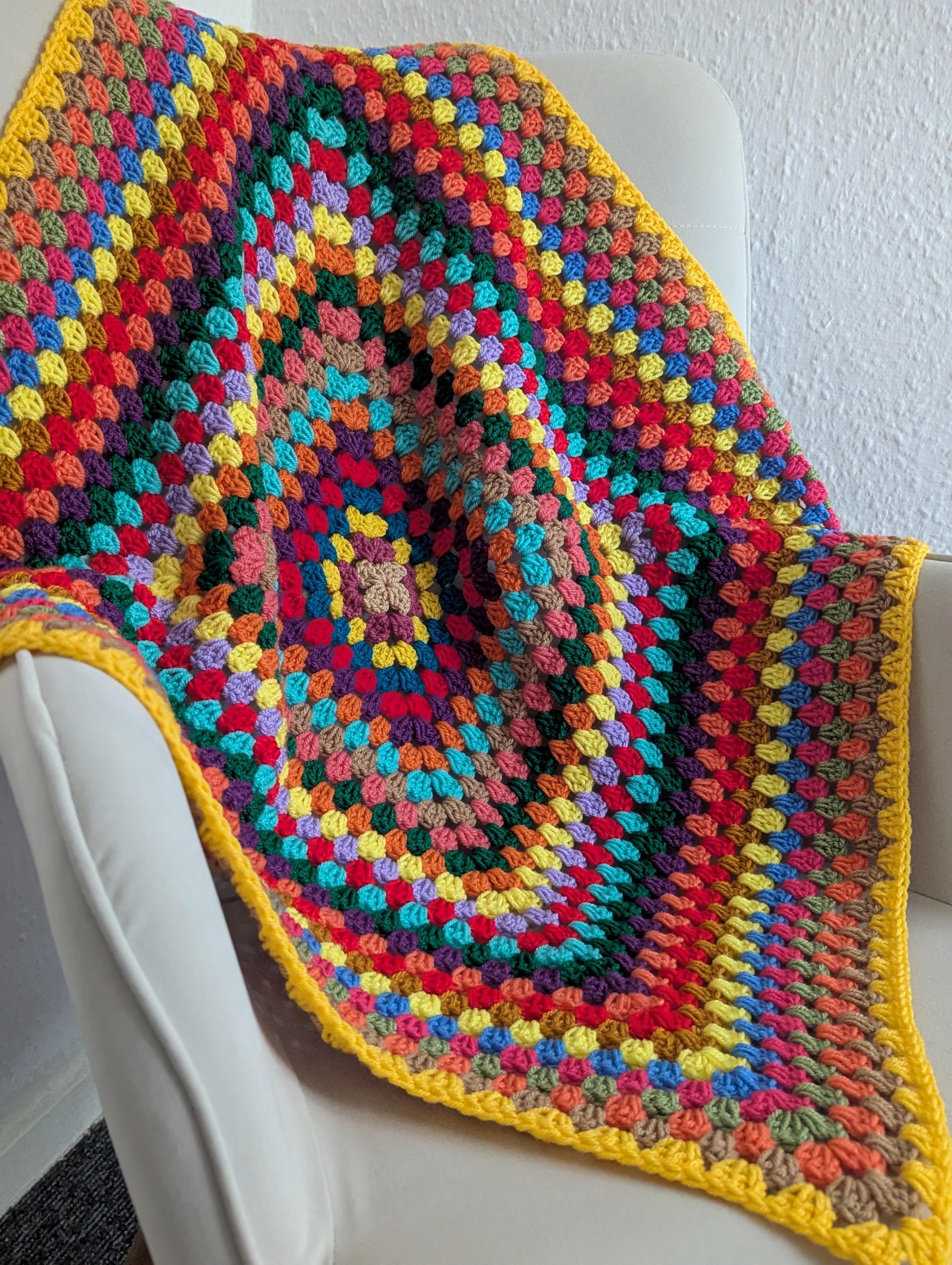 おばあちゃんスクエアのかぎ針編みベビーブランケット：ヴィンテージ