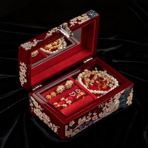 Mother Of Pearl Lacquer Jewelry Box: Jewelry Organizer, Premium Wedding Gift, Mother's Day Gift, Handcrafted Collectible Art Piece