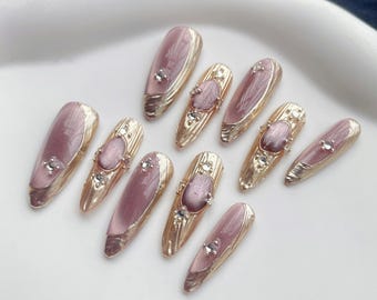 Falling cherry silk, handmade nails, cat-eye gold edge line atmosphere, gentle wedding manicure, press-on nails, almond long nails