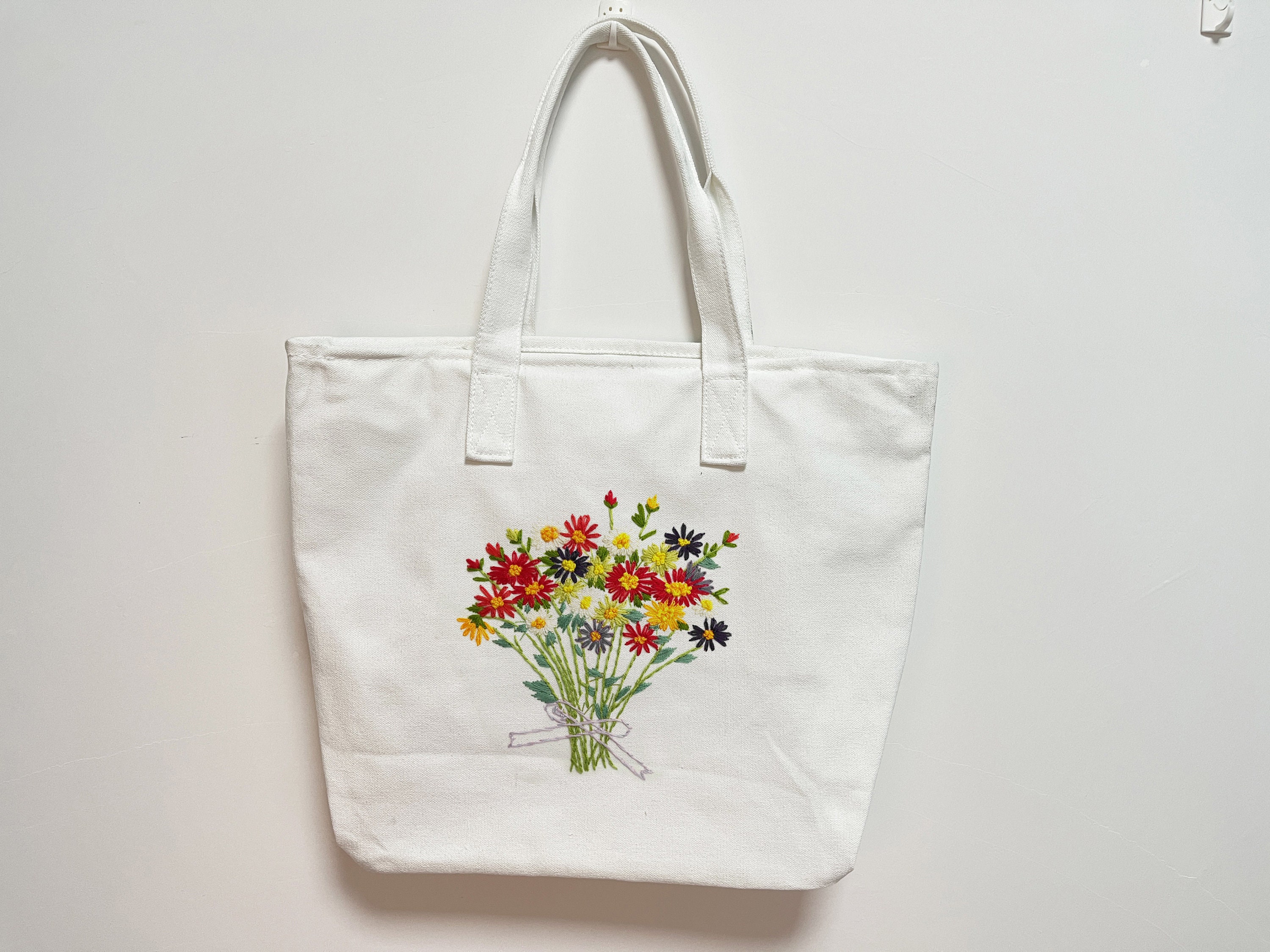 Flower embroidery tote bag kit for beginnersFull kit with Etsy