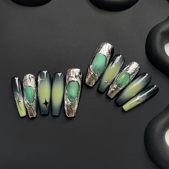Green Starry Sky, Press-on Nails, Dress-up Gift, Silver-black-dark-green Gradient Blush, Magic Mirror Pink Sparkling Four-pointed Star - Etsy Green Starry Sky, Press-on Nails, Dress-up Gift, Silver-black-dark-green Gradient Blush, Magic Mirror Pink Sparkling Four-pointed Star - Etsy