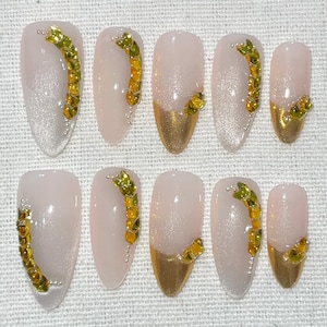 Golden Wheat Ears, Golden French Press-On Nails, Elegant Medium Almond Handmade Nails, Suitable For Birthday Parties/Outdoor Parties