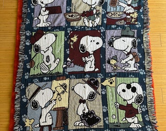 Vintage Snoopy Peanuts Throw Blanket With Fringe