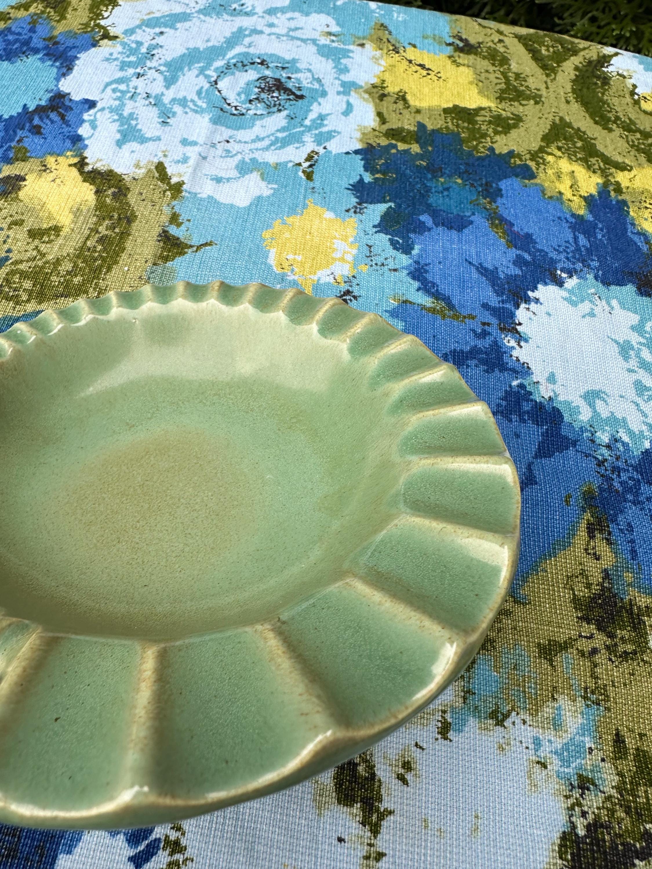 Vintage USA Pottery Green Ashtray/trinket Dish Swirl Shell