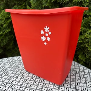 Vintage Rubbermaid Orange Plastic Waste Bin Trash Garbage Can