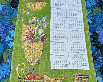 Vintage Linen 1980 Calendar Kitchen Tea Towel Green Baskets
