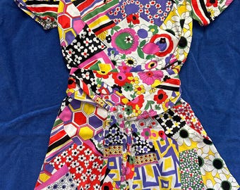 Vintage 70s Flower Power Child’s Tag Size 10 Blouse & Skirt With Tie Belt