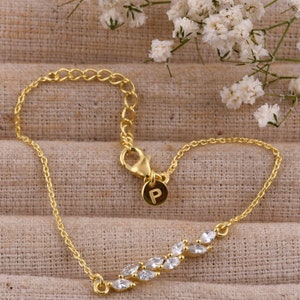 Minimalistisches Armband mit Zirkonia-Blättern: 925 Sterlingsilber, individuell graviert