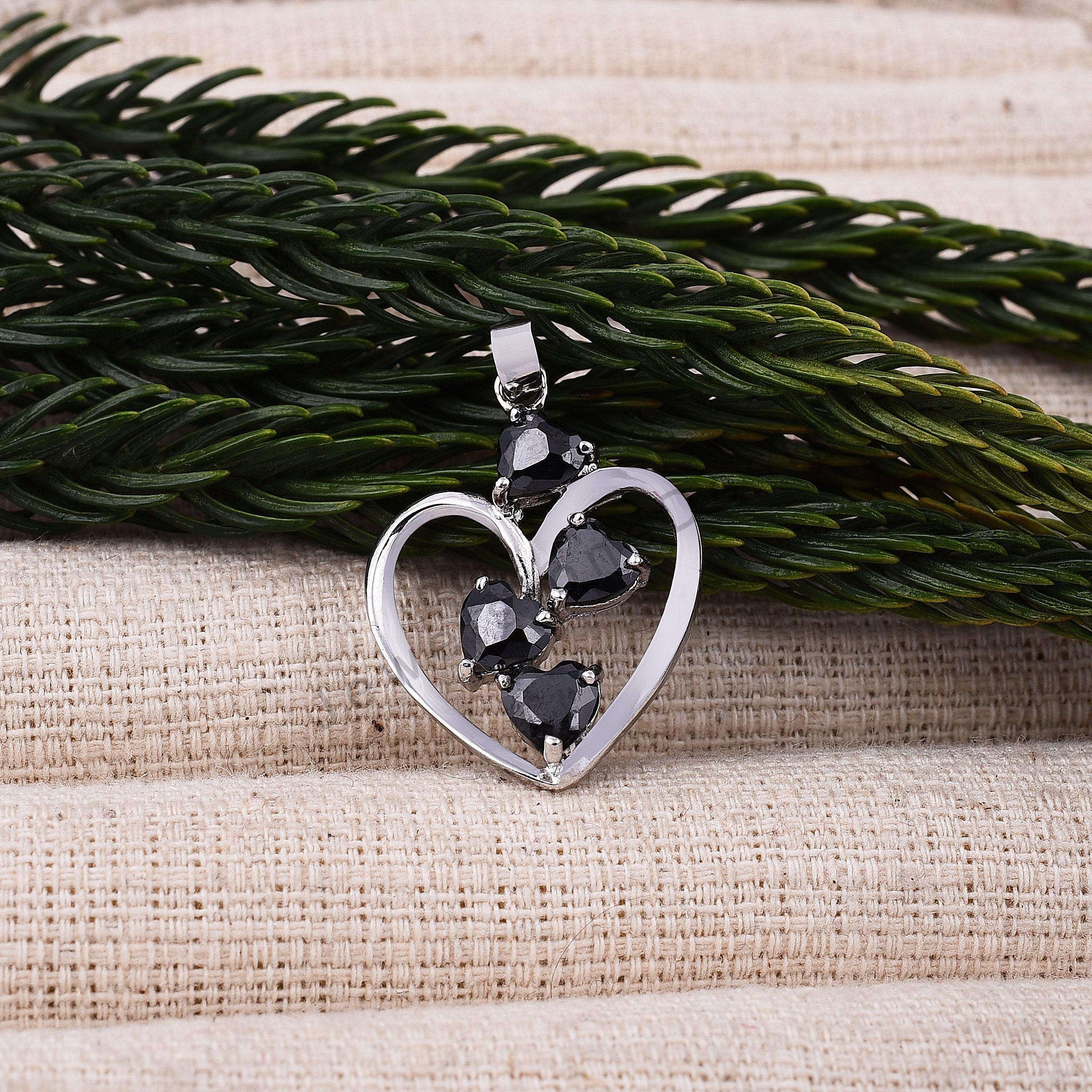 ★ROSEMONT★ Silver Black Onyx Heart Necklace RC24B03K Black Onyx Heart Pendant, 925 Sterling Silver Pendant