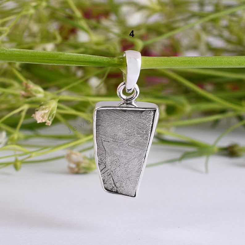 AAA+ Quality Meteorite Meteorite Pendant 925 Sterling Silver 925 Silver Meteorite Pendant Gift For Mother Natural Meteorite Gemstone