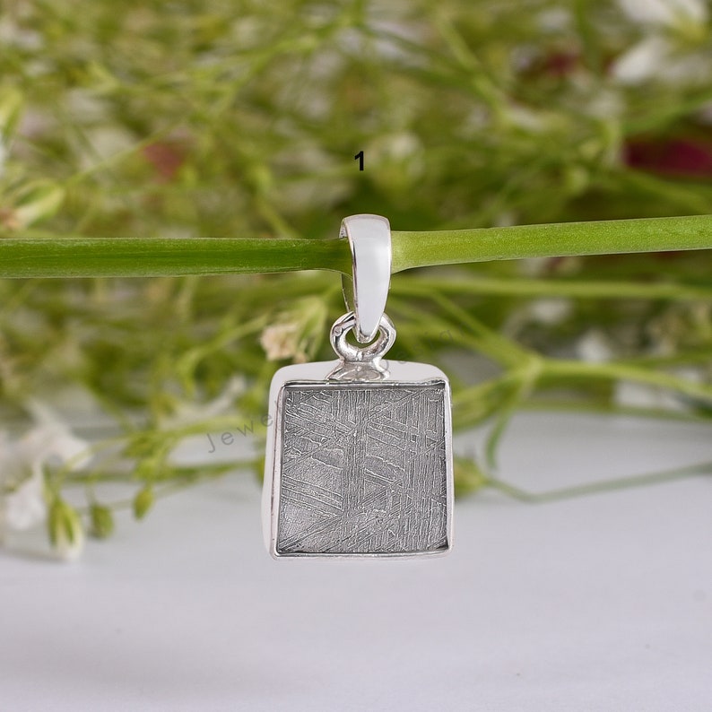 AAA+ Quality Meteorite Meteorite Pendant 925 Sterling Silver 925 Silver Meteorite Pendant Gift For Mother Natural Meteorite Gemstone