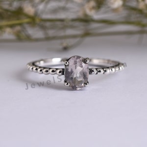 Rose Quartz 925 Sterling Silver Ring: Taurus Birthstone