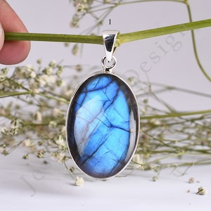 Natural Labradorite Pendant,925 Sterling Silver Pendant,Healing Labradorite, Labradorite Beautiful Pendant,Blue Fire pendant,Gift for Mother