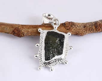 Rare Natural Moldavite Pendent, Raw Moldavite Pendant, Sterling Silver Pendant , Green Gemstone Moldavite Necklace, Moldavite Silver Pendant