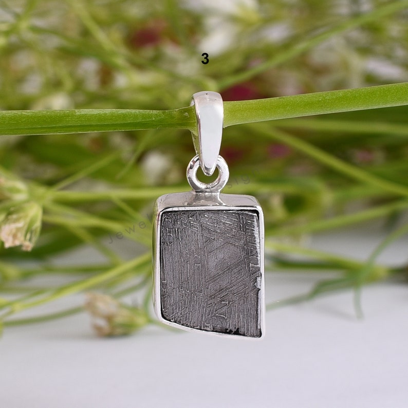 AAA+ Quality Meteorite Meteorite Pendant 925 Sterling Silver 925 Silver Meteorite Pendant Gift For Mother Natural Meteorite Gemstone