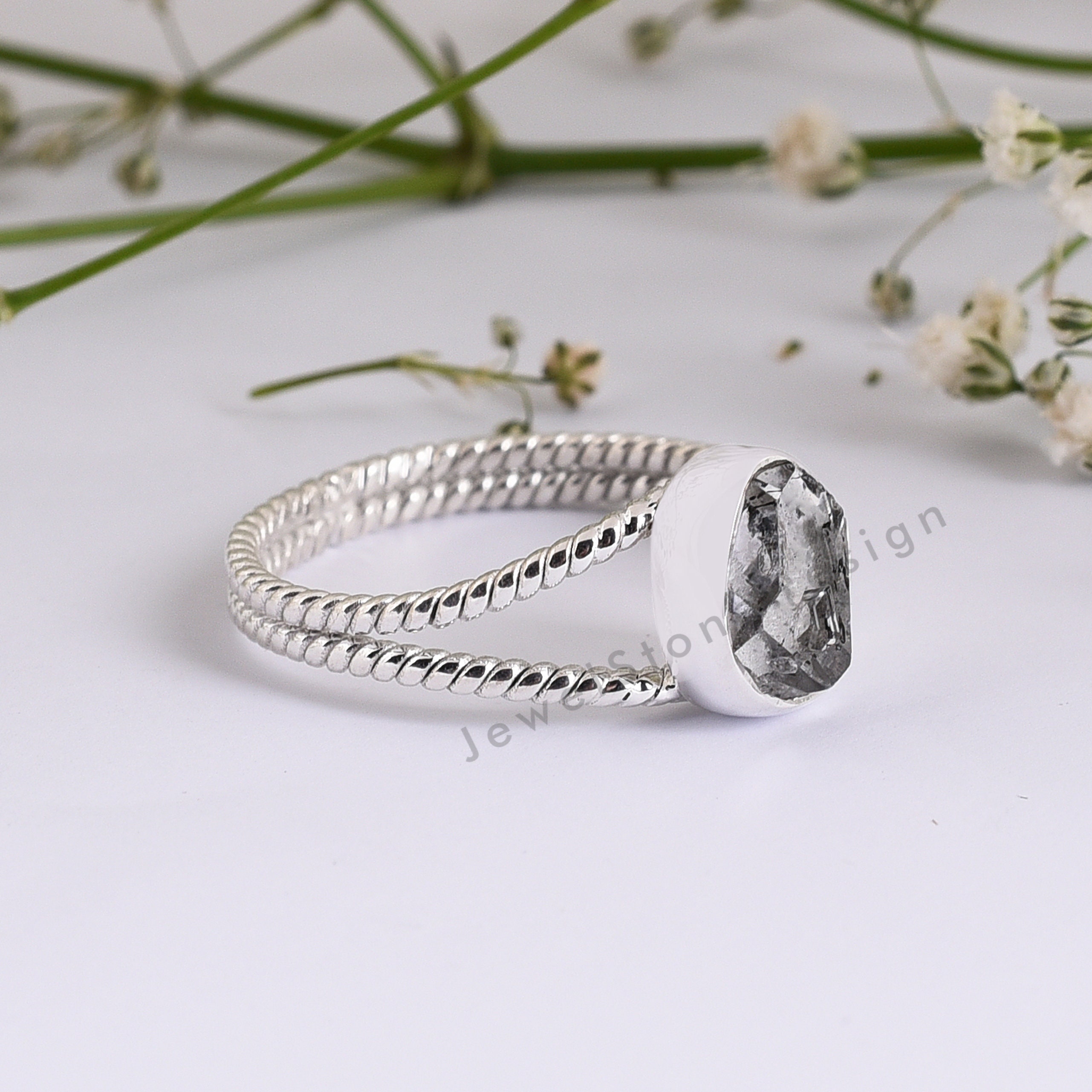 希少な石。ラグジュアリーリング ＃ハーキマーダイヤモンド