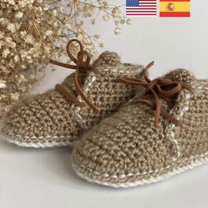 Crochet Baby Shoe Tutorial, Spanish and English. Crochet Baby Shoes. Pattern and step-by-step instructions.