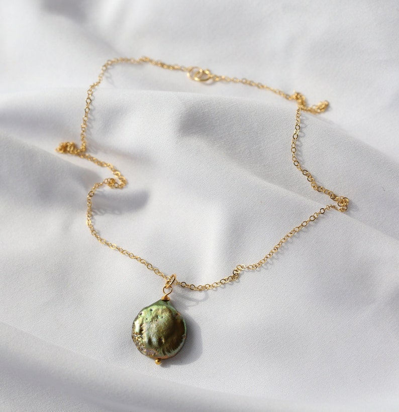 Rowe's Keshi Pearl Pendant Necklace image 5