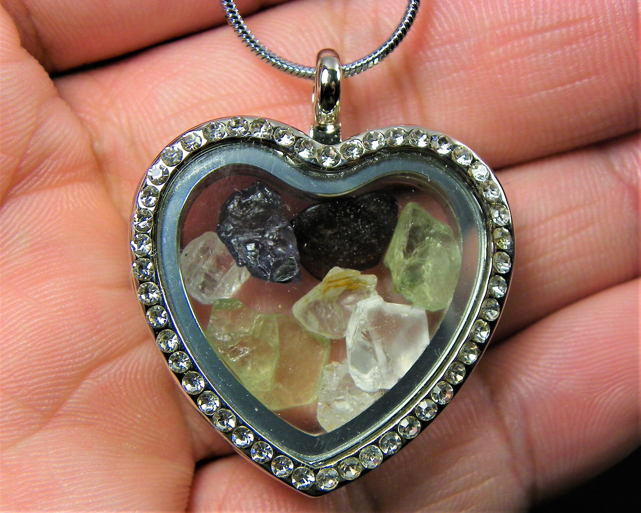 シナジー12ストーンペンダント：フェナカイト、ヘルデライト