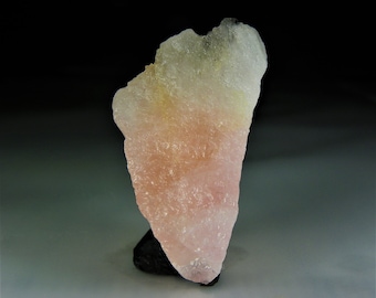 Natural Pink Morganite - 110 ct Pink Morganite pink beryl, rose beryl,  Excellent healing stone  From  Maine, USA 1 5/8&quot;