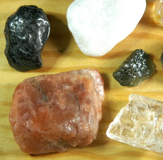 高波動フェナカイトシナジーペンダントトップ（サポートストーン