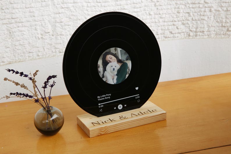 Gift for Parents Christmas - Gift for Parents Anniversary - Anniversary Gift for Parents 30 40 60 50th Years - Music Gift for Mom and Dad Plaque +Engrave Base