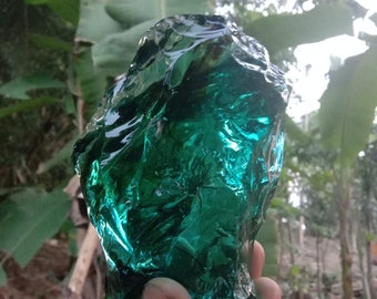 742 gr de cristal turquesa de Andara en bruto. Extraño ....