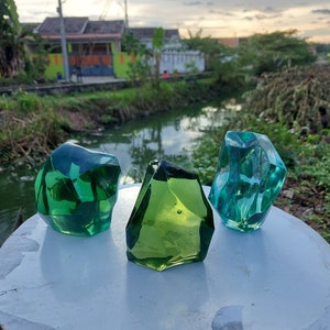 3 pcs 3776 gr of Beautiful Polished Andara Crystal Mix Colors with Motif
