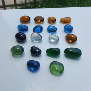 18 pcs of Beautiful Andara crystal Mix Colors Polised for meditation