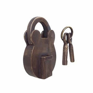 Vintage Edwardian Plain old PADLOCK Solid Brass Antique Safe Key Working Lock