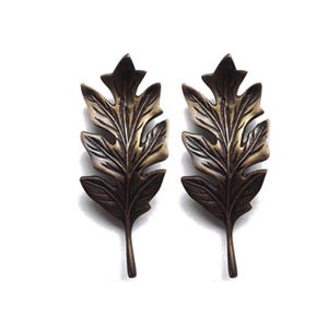 5.51" inch Set of Vintage Oakleaf antique Knob Cabinet Handle Pull, Solid Brass Leaf Closet Door Pulls, Unique Kitchen Dresser Pulls