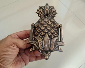 Aldaba de puerta vintage de 5,9 pulgadas con diseño de piña: latón macizo con acabado pulido antiguo
