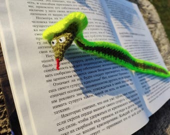 Marcador de Página Cobra, Marcador de Página Amigurumi, Marcador de Página Tricotado, Porta-Páginas, Marcador de Crochê, Marcador Fofo, Presente para Amante de Livros, Presente para Leitor(a)