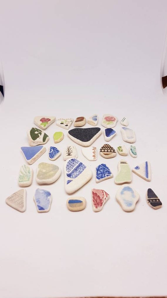 Beautiful & unusual collection of 30 pieces all smoothed for your collection or jewellery making. Sea pottery in various shapes and sizes