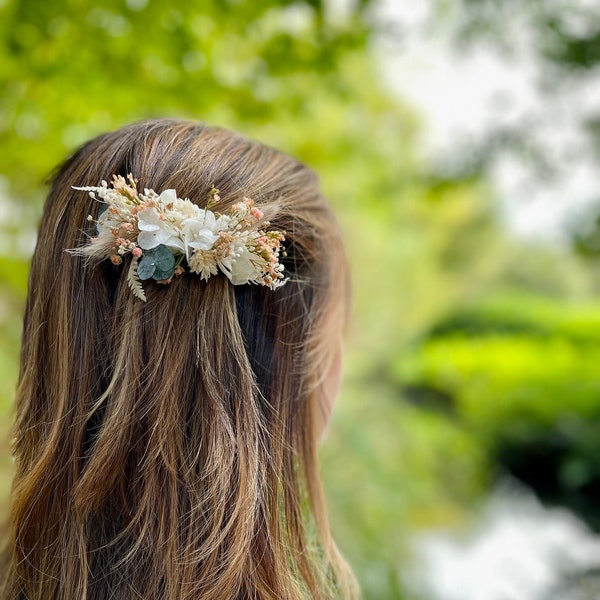 Barrette en fleurs séchées