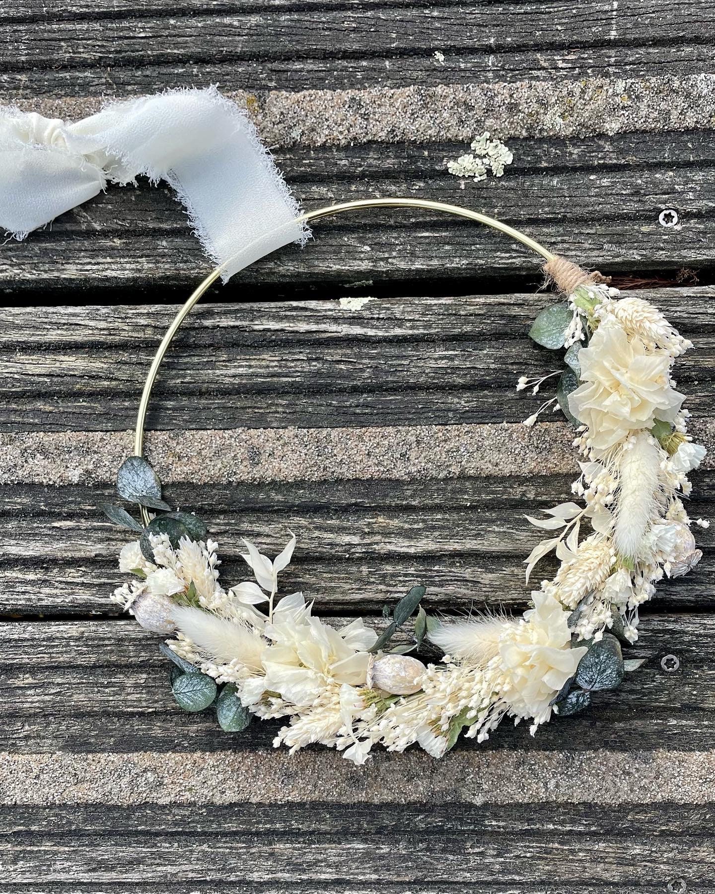 Couronne Blanche en Fleurs Séchées