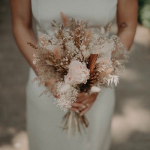 Custom bridal bouquet in dried flowers