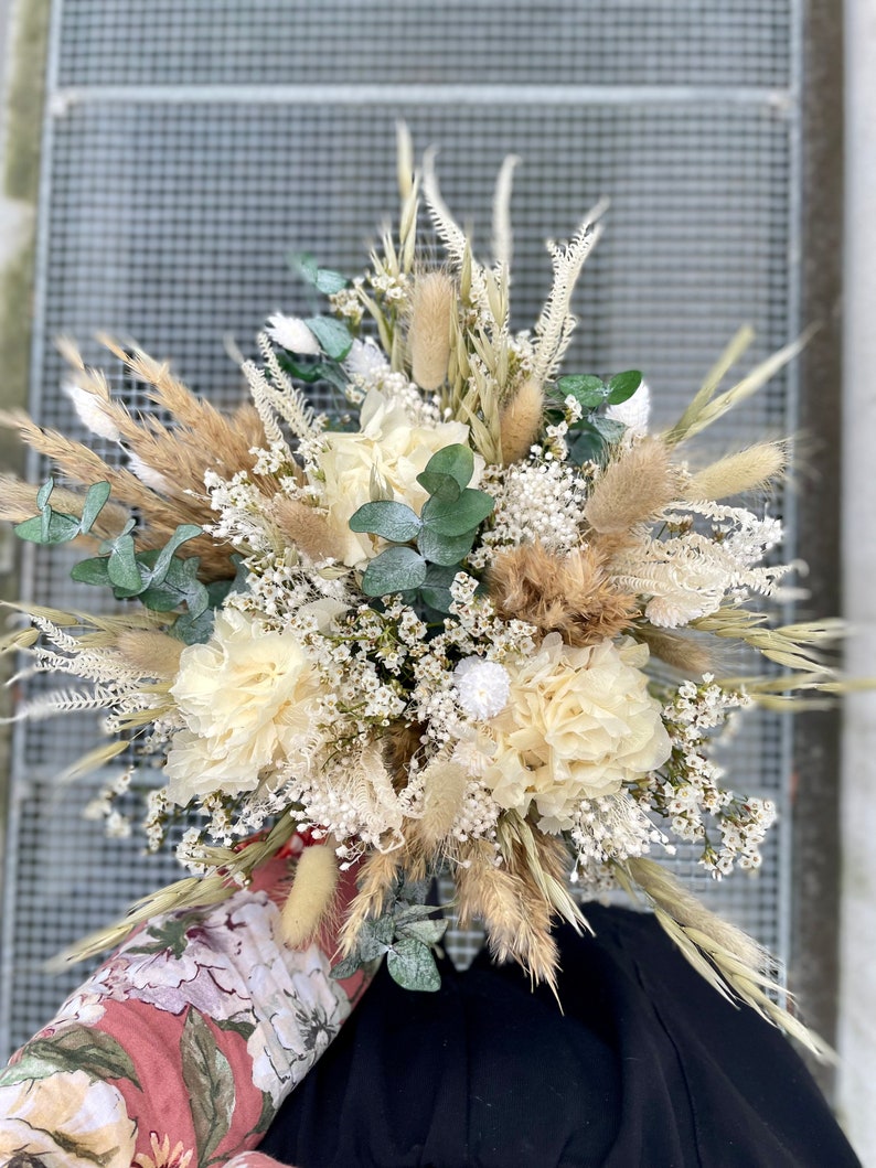 White and green bridal bouquet in dried flowers image 3