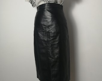 Vintage  leather pencil skirt in black